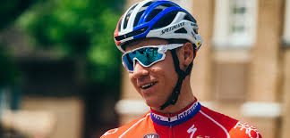 Samen met jongeren, ouders, werkers, beleidsmedewerkers, docenten en bestuurders willen wij in gesprek over ervaringsdeskundigheid in de jeugdhulp. Fabio Jakobsen Wielerflits