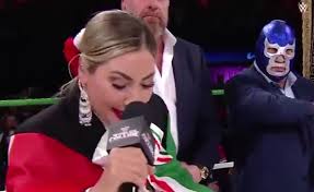 Otra pifia más de una cantante al entonar el himno Nacional, ya que no solo  se equivocó, sino que lo cambió. (VIDEO) Hasta Blue Demon Jr. Movió la  cabeza de sorpresa ante