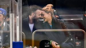 I am not associated with jennifer or her management. Jennifer Lawrence Zur Hochzeit Gab Es Schnittchen Leute Bild De