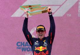 El líder de la temporada de fórmula 1, el neerlandés max verstappen (red bull) se impuso este domingo con autoridad en el gran premio de estiria, por delante de los pilotos mercedes, el británico lewis hamilton y el finlandés valtteri bottas, al cabo de 71 vueltas al circuito de la ciudad de. Oavcblqv52phvm