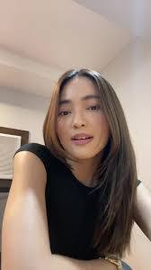 Angela Collado's Instagram, Twitter & Facebook