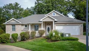 Martha Tomlin-McCrary real estate agent, Columbia