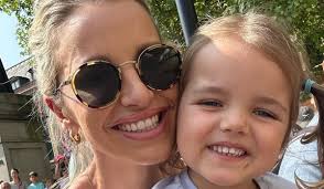 Lily Allen sits in first class while daughter flies economy