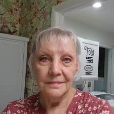 I got this as a gift a couple months ago. Its an air fryer and toaster  oven. I really don't know how to use it except frozen pizza and that's  about it..