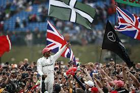 Jun 02, 2021 · doch die zusammenarbeit zwischen formel 1 und aws soll über die grafiken hinausgehen, wie der technische berater rob smedley erklärt. Formel 1 2021 Grossbritannien Gp Vor Vollem Haus