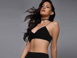 Amyra dastur is an indian film actress she made her first debue in bollywood hindi. Amyra Dastur Hd Wallpapers Latest Amyra Dastur Wallpapers Hd Free Download 1080p To 2k Filmibeat