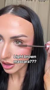 Light brown mascara???👀 @essence cosmetics #brownmascara #greeneyes  #beautytok #newmakeup