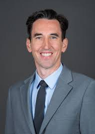 OHSU optimiza el tratamiento sin incisiones para los temblores  involuntarios y capacita a cirujanos de todo el país