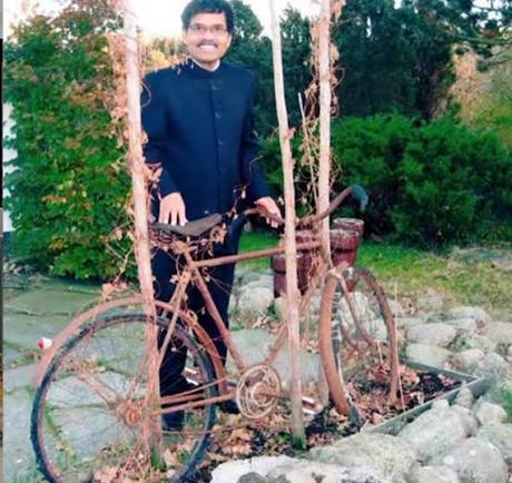 This Indian man cycled from India to Sweden to find the love of his life. He  fell in love with a Swedish tourist, and they instantly got married.  However, she left him