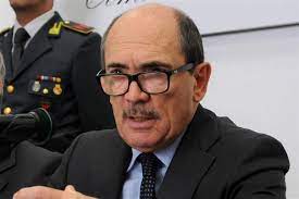 Scontri napoli, cafiero de raho: Cafiero De Raho Su Mazzola Le Mafie Non Tollerano La Libera Informazione Stampa Romana
