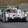 François hollande était hier en visite aux 24h du mans. 1