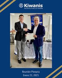 El jueves 23 de enero celebramos una reunión plenaria en la que tuvimos  como expositor al Ing. Eduardo Lay, expresidente de la Asociación  Numismática de Panamá, quien nos presentó el tema: Monedas