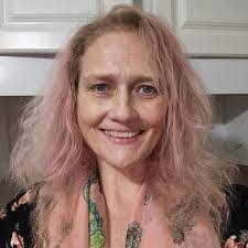 Linda Okonski's Instagram, Twitter & Facebook