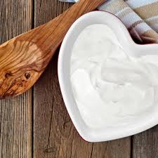 Tatsächlich wird joghurt aus verdickter milch mittels milchsäurebakterien hergestellt. 5 Grunde Warum Griechischer Joghurt So Gesund Ist Fit For Fun