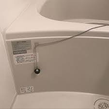 何度でも貼ってはがせる セリアのフィルムフックが優秀 インテリア 収納 セリア 100 円ショップ裏技