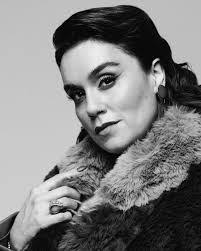 Mey Saechao's Instagram, Twitter & Facebook