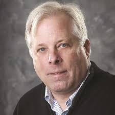 Vicki Strauss, Martek Real Estate Broker, Bio