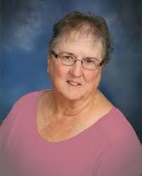 Lynn Rohde's Instagram, Twitter & Facebook