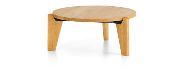 The guéridon bas table has a heavy top in solid oak or american walnut resting on three legs in the same wood. Vitra Gueridon Bas Official Vitra Online Shop
