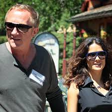 Collection with 1861 high quality pics. Salma Hayek Tapfer Lachelt Sie Den Skandal Weg Bunte De