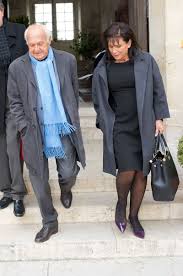 Son compagnon pierre nora se confie sur leur histoire d'amour. Anne Sinclair Ses Confidences Sur Pierre Nora Son Nouveau C Tele Star