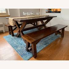 It's crafted with a distressed top and eased edges, and designed to maximize legroom and serving space. Pottery Barn Toscana Dining Table Chestnut Aptdeco