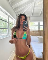 Paige Insco on X: I live in bikinis 🏝️😀🌊🪼🪼 t.co24Wl5hOXcy   X