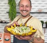 Tiras de carne al ajillo con patatas rústicas