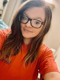 🚦🛑✋🙌🏻💰 Hey im Kayla! Let's introduce ourselves with a FILTER FREE  selfie!! I don't do this often so y'all are lucky hahahah. Comment your NO  FILTER selfies below! 💰🙌🏻✋🛑🚦