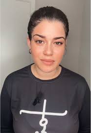 AHORA NO QUIERE IRSE☹️#chantajeemocional #llorarportodo  #manipulacionemocional #agregadaencasaajena #decirmentiraparamanipular