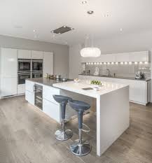 Luxe Idee De Cuisine Avec Ilot Central En 2020 Cuisine Moderne Cuisine Contemporaine Cuisines Design