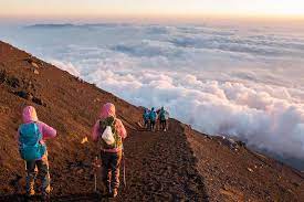Guide To Climbing Mount Fuji Routes Tips Japanistry Com