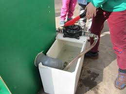 Hallo, wir haben letztes jahr einen garten erworben und nun stellt sich uns die frage nach der art der toilette. Toilette Im Garten Kita Heidberg