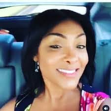 Nicole Porche's Instagram, Twitter & Facebook