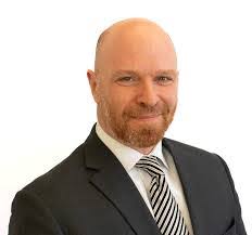 Robert Gresham's Instagram, Twitter & Facebook