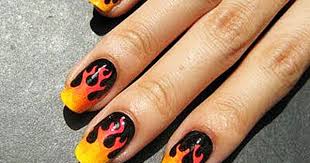 я смотрю в ее глаза и вижу только отражение Kartinki Po Zaprosu Manikyur S Ognem Manikyur Krasivye Nogti Nogti