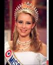 Photo : Elodie Gossuin, fraîchement élue Miss France 2001 - Purepeople