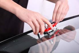 Auto Glass Repair | StoneChip Repair | Windshield Repair Mississauga