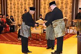 Format video (tanpa suara) format audio webm dan m4a. Galeri Foto Album Angkat Sumpah Pm Ke 7 Tun Dr Mahathir Mohamad Di Istana Negara Pada 10 Mei 2018 Image Angkat Sumpah Pm Ke 7 Tun Dr Mahathir Mohamad Di Istana Negara Pada 10 Mei 2018