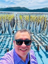 It was great hanging out with the great singer Teresa Carpio 杜麗莎 and her  hubby and manager Andreas Panayi at the famous Lorong 9 Beef Kway Teow last  night after her rehearsal