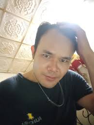 အလုပ်ကနေအခန်းပြန်ရောက်ရေမချိုးခင်လေး 😂😂