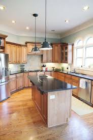 35 Beautiful Kitchen Paint Colors Ideas With Oak Cabinet Blue Kitchen Walls Honey Oak Cabinets Kitchen Paint