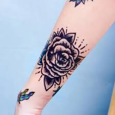 Old School Skull Rose Tattoo Rose Tattoos Sleeve Tattoos Tattoos For Daughters