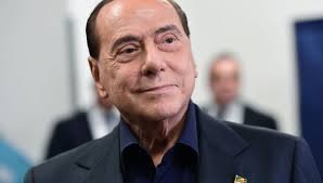 Silvio berlusconi (29 de septiembre de 1936) es el primer ministro de italia. Silvio Berlusconi Liebes Aus Nach 10 Jahren Und Seine Neue Ist 53 Jahre Junger Als Er Bunte De