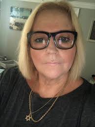 Hi! I'm new to this group. I recently joined because I luv luv luv the  temptations grew up with their music still listen to all the soul oldies