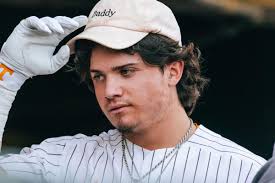 Tennessee baseball trounces Bellarmine behind flurry of home runs