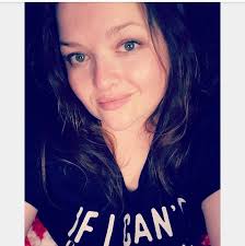 Hi ladies🖤 My name is Leah, I'm from a small town in Michigan, and I'm a  22 year old married stay at home mom to a 3 year old and 11 month