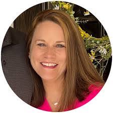 Libby Tipton's Instagram, Twitter & Facebook