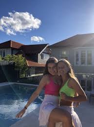 Pin By Alexia On Besties Cute Friends Best Friend Pictures Friend Pictures