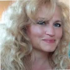 Dana Weir's Instagram, Twitter & Facebook